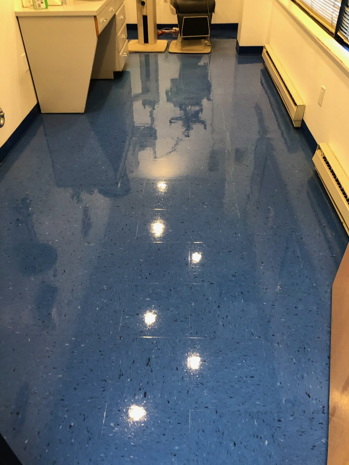 Tile & floor, clean and bright